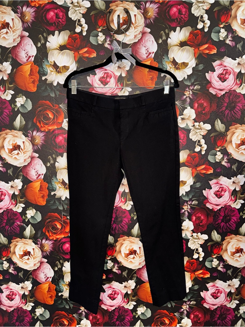 Women’s Banana Republic Black Sloan Dress Pants, Size 8, Ankle Length